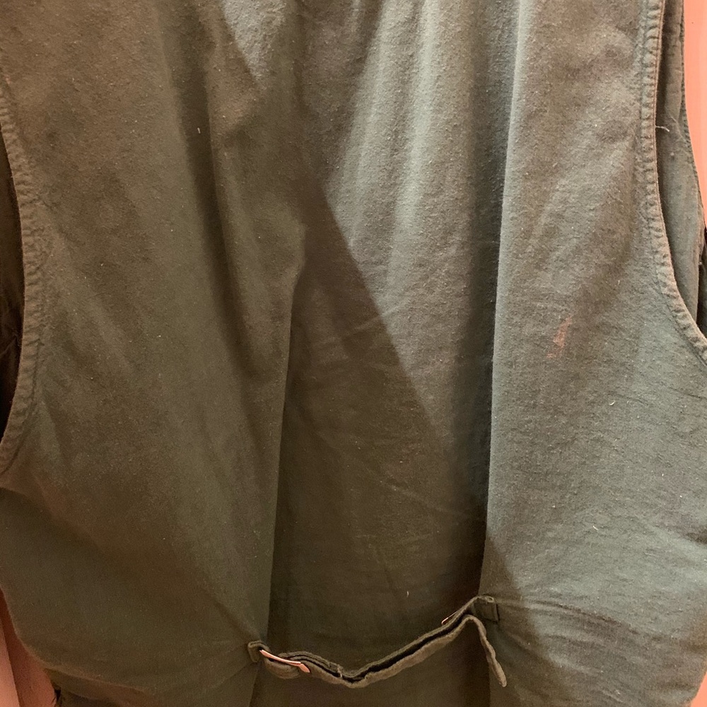 Vest - Picture 2 of 3